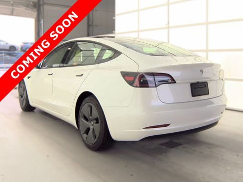 Used 2023 Tesla Model 3 Standard Range RWD image 5