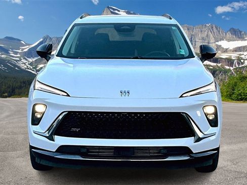 Used 2024 Buick Envision Sport Touring image 3