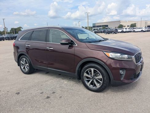 Used 2019 Kia Sorento EX FWD image 2