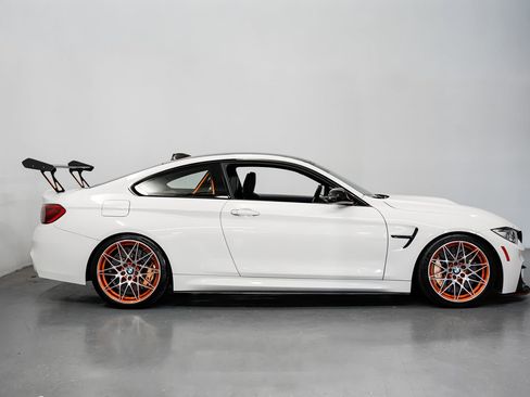 Used 2016 BMW M4 GTS RWD image 2