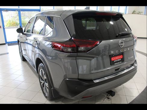 Used 2023 Nissan Rogue SV w/ SV Premium Package AWD/4WD image 7
