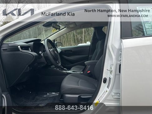 Used 2022 Toyota Corolla LE image 10
