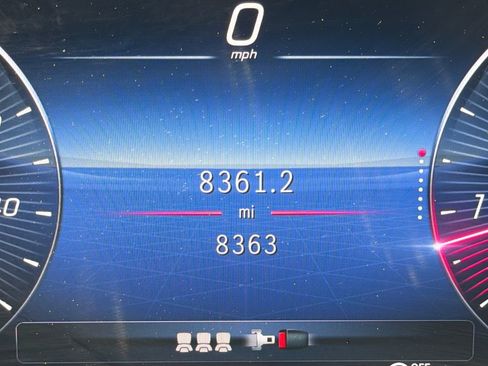 Certified 2025 Mercedes-Benz GLE 450 4MATIC image 4