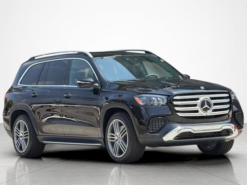 New 2026 Mercedes-Benz GLS 450 4MATIC image 7