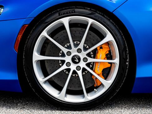 Used 2023 McLaren Artura PERFORMANCE image 62