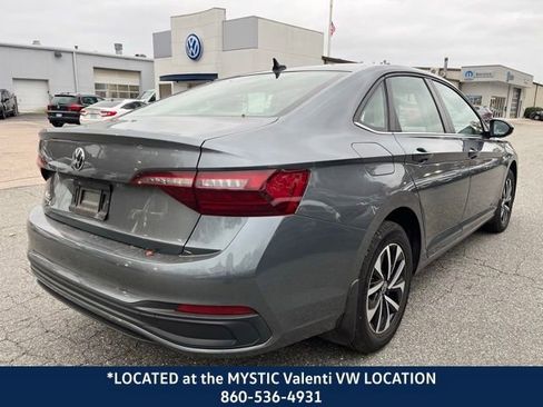 Certified 2022 Volkswagen Jetta S image 7