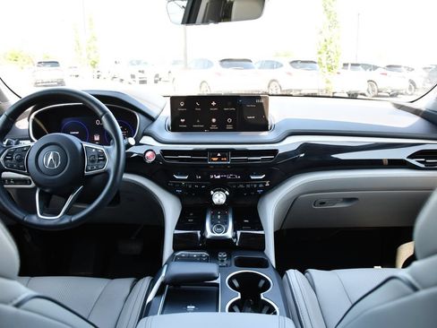 Used 2023 Acura MDX SH-AWD w/ Advance Package image 19