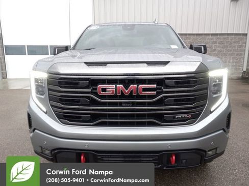 Used 2023 GMC Sierra 1500 AT4 image 8