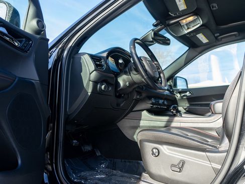 Used 2024 Dodge Durango GT image 14