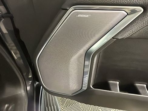 Used 2023 GMC Sierra 1500 Denali w/ Technology Package AWD/4WD image 32