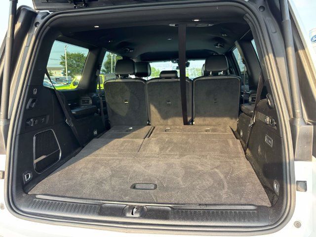 Used 2025 Jeep Wagoneer Series II AWD/4WD image 18