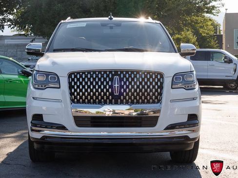 Used 2024 Lincoln Navigator Black Label AWD/4WD image 18