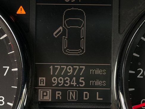 Used 2012 Nissan Rogue SL FWD image 10