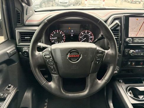 Used 2020 Nissan Titan PRO-4X w/ Pro-4x Convenience Package AWD/4WD image 10