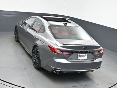 Used 2025 Toyota Camry XSE image 33