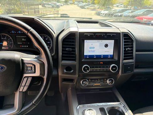 Used 2021 Ford Expedition XLT RWD image 24