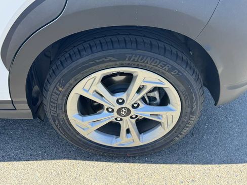 Used 2022 Hyundai Kona SEL AWD/4WD image 35