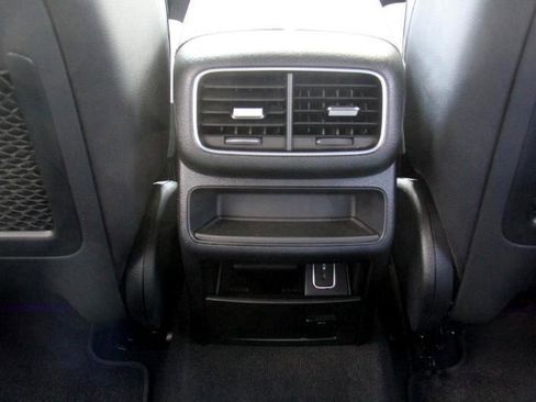 Used 2020 Mercedes-Benz GLE 350 w/ Premium Package image 20