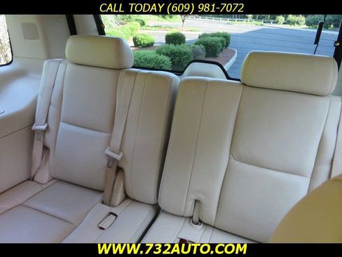 Used 2007 Cadillac Escalade AWD w/ Information Package image 35