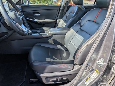Used 2025 Nissan Sentra SR w/ SR Premium Package FWD image 15