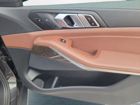 Used 2023 BMW X5 xDrive40i w/ Luxury Seating Package image 25