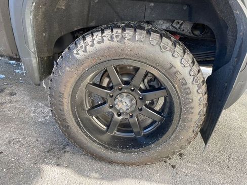 Certified 2022 GMC Sierra 2500 SLE w/ SLE Convenience Package image 18