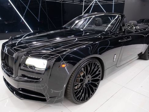 Used 2016 Rolls-Royce Dawn image 8