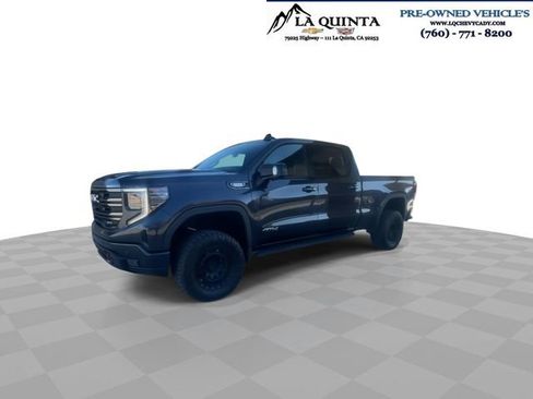 Used 2023 GMC Sierra 1500 AT4 w/ AT4 Premium Package AWD/4WD image 4