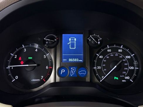 Used 2014 Lexus GX 460 w/ Premium Package image 26