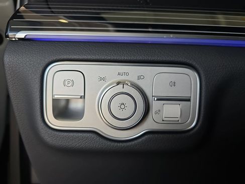 Certified 2026 Mercedes-Benz GLE 350 4MATIC image 30