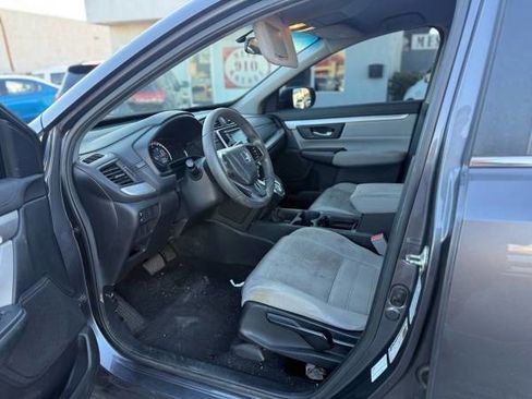 Used 2017 Honda CR-V LX image 10