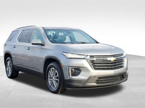 Certified 2023 Chevrolet Traverse LT w/ LPO, Floor Liner Package image 7