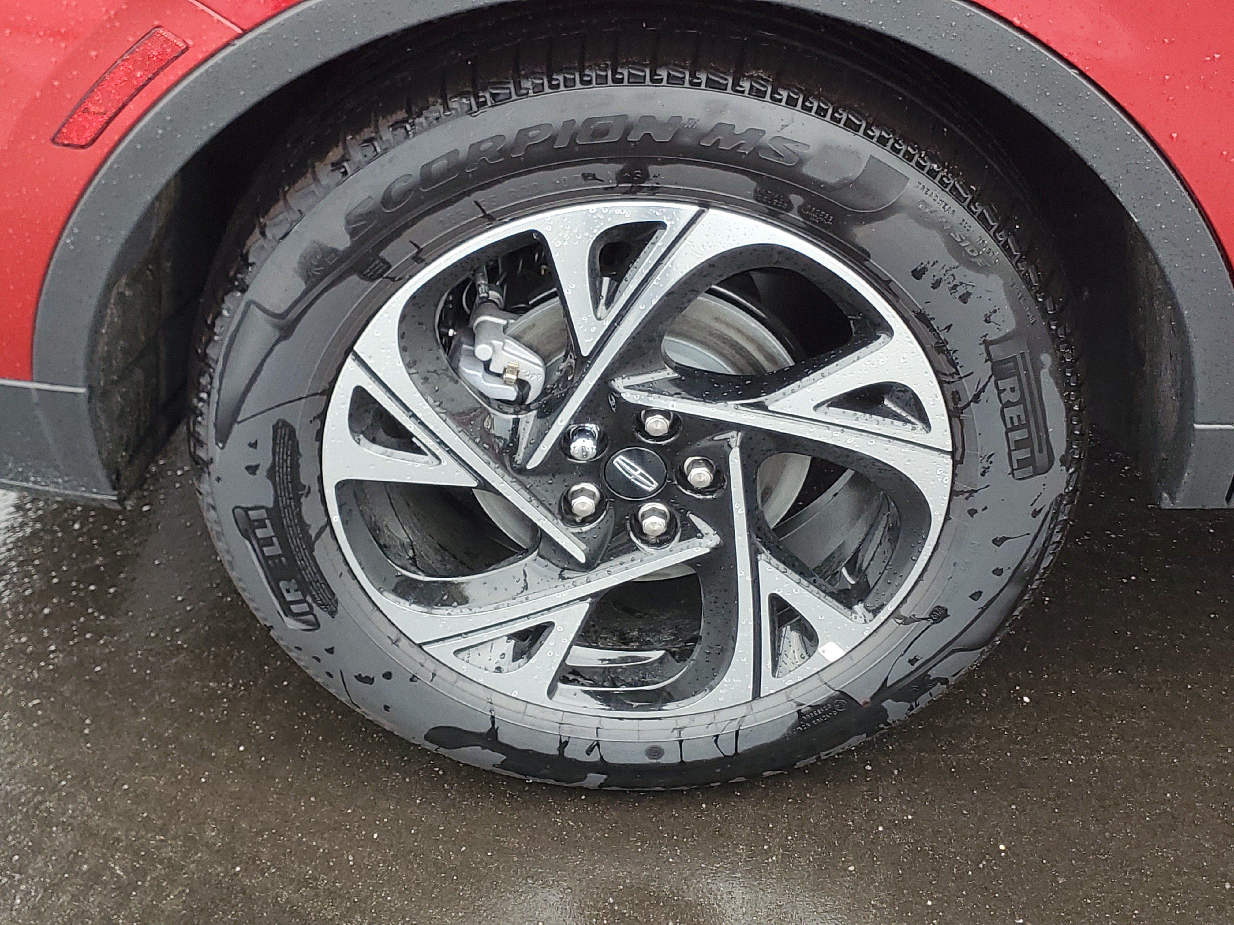 New 2026 Lincoln Nautilus Premier AWD/4WD image 5