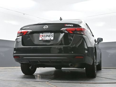 Used 2025 Nissan Versa SV FWD image 48