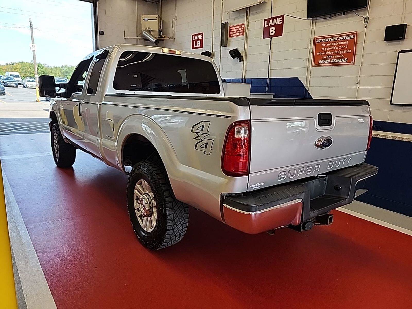 Used 2014 Ford F250 XLT w/ Advanced Security Group AWD/4WD image 2