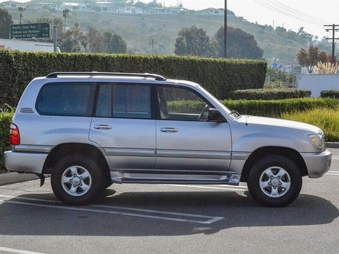 Used 2000 Toyota Land Cruiser AWD/4WD image 4