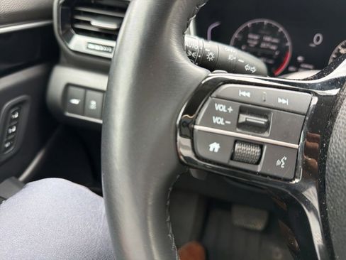 Used 2025 Honda Pilot Touring image 27