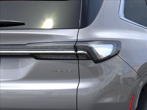 New 2026 Buick Enclave Avenir w/ Super Cruise Package FWD image 11