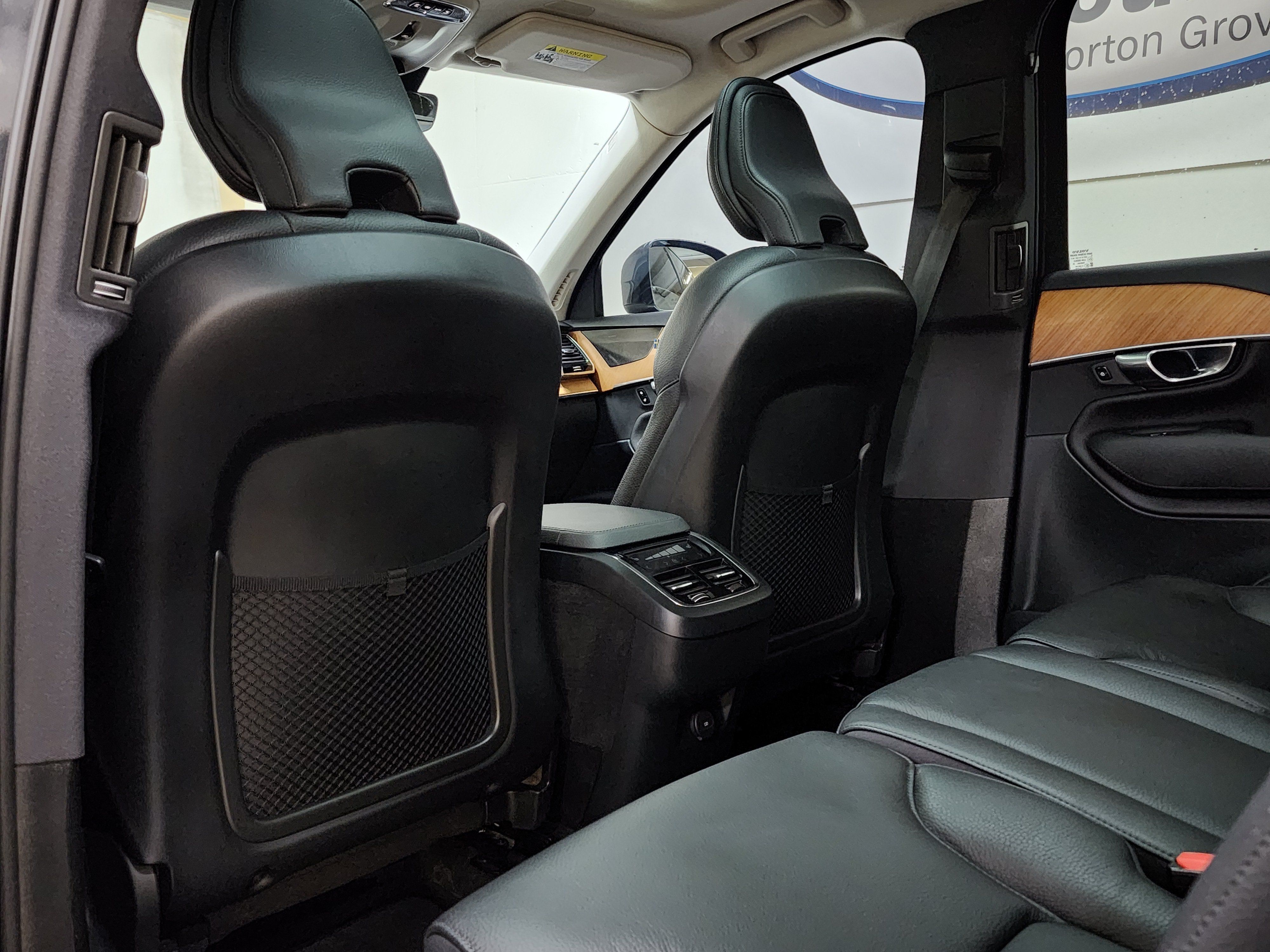 Used 2022 Volvo XC90 T6 Momentum w/ Advanced Package AWD/4WD image 17