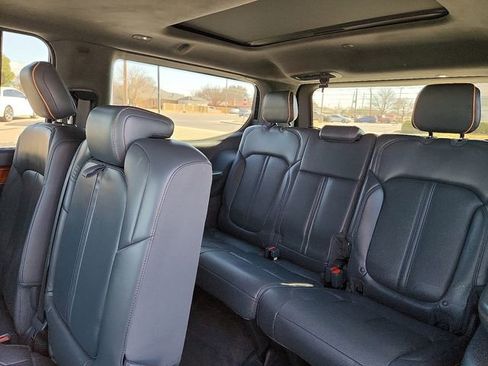 Used 2022 Jeep Grand Wagoneer Series II w/ Flexible Seating Group image 9