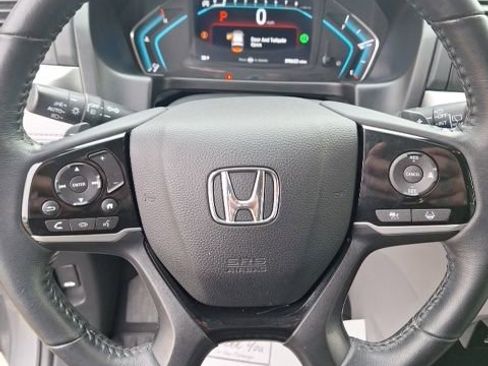 Used 2022 Honda Odyssey Touring image 11
