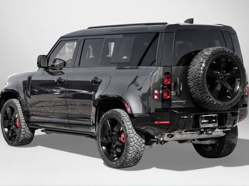 Used 2022 Land Rover Defender 110 X-Dynamic HSE image 8