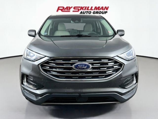 Used 2020 Ford Edge Titanium FWD image 2