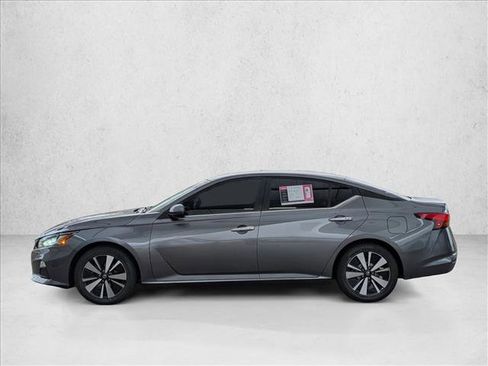 Used 2021 Nissan Altima 2.5 SV image 8