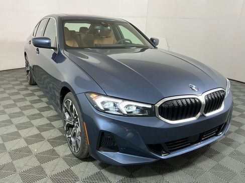 New 2026 BMW 330i Sedan w/ Premium Package image 4