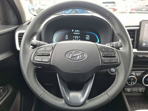 Certified 2026 Hyundai Venue SEL FWD image 18