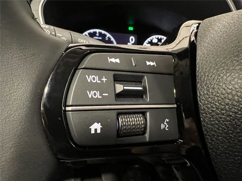 New 2025 Honda Pilot Touring image 21