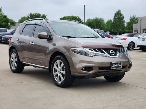 Used 2012 Nissan Murano LE w/ Platinum Pkg image 2