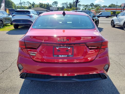 Certified 2023 Kia Forte LXS w/ LXS Technology Package FWD image 5