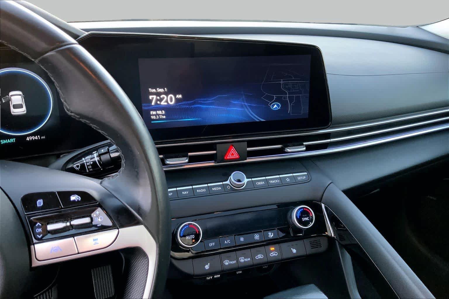 Used 2024 Hyundai Elantra Limited FWD image 6